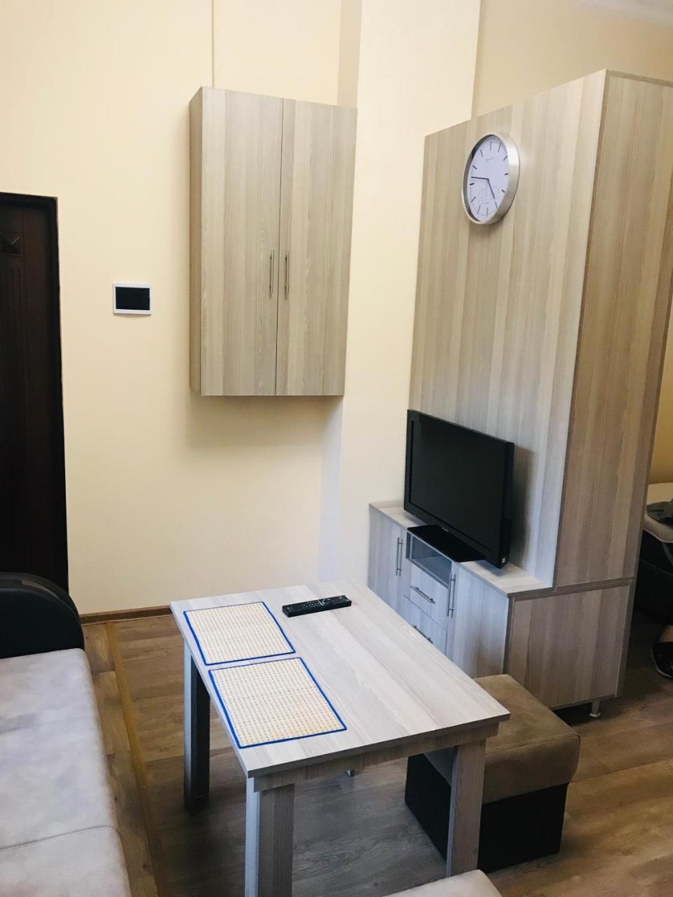 Guest House Abovyan Street Yerevan Exterior photo
